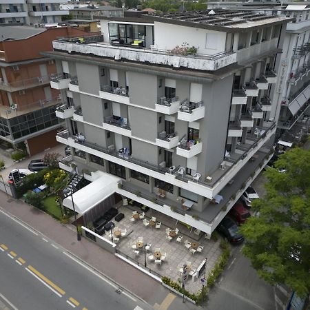 Florida Park Hotel Белариа-Игеа Марина Екстериор снимка