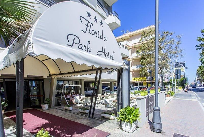 Florida Park Hotel Белариа-Игеа Марина Екстериор снимка