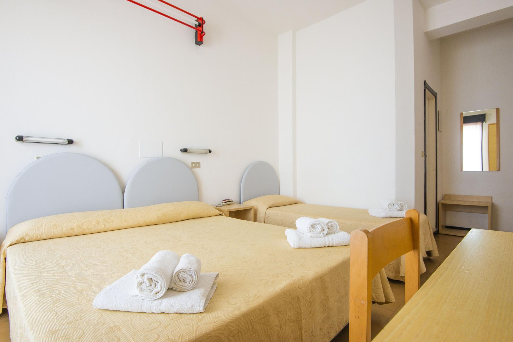 Florida Park Hotel Белариа-Игеа Марина Екстериор снимка